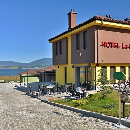 La Casa Hotel Cigov Csark Kültér fotó