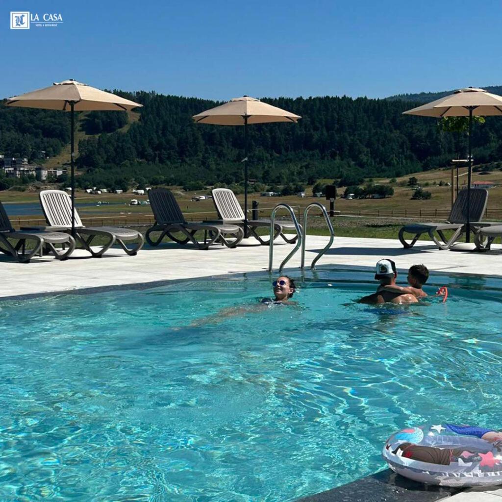 La Casa Hotel Cigov Csark Kültér fotó