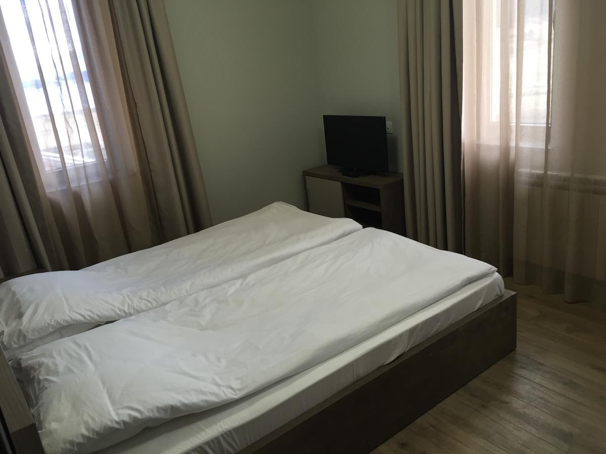 La Casa Hotel Cigov Csark Kültér fotó