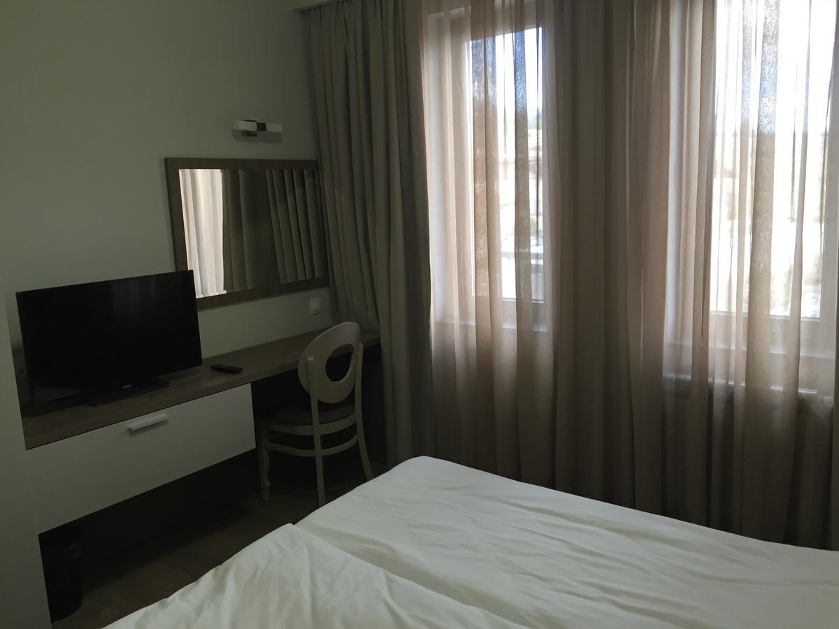 La Casa Hotel Cigov Csark Kültér fotó