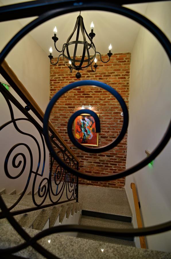 La Casa Hotel Cigov Csark Kültér fotó
