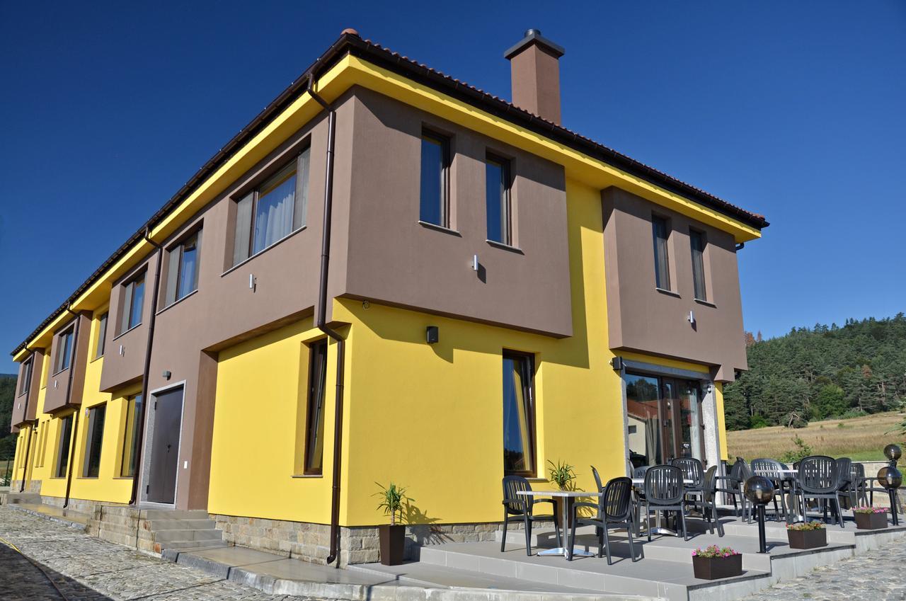 La Casa Hotel Cigov Csark Kültér fotó